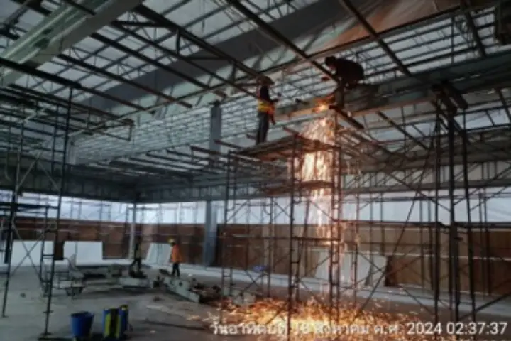 รื้อถอนโรงงาน โครงเหล็ก และโครงสร้างขนาดใหญ่